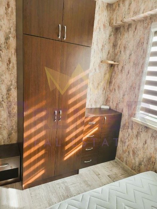 Продава се Двустаен апартамент в София, Фондови жилища - 46 кв.м за 2392 €/кв.м - Снимка #2