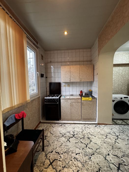 Ц-5 , метро Минор , 1-й этаж . Можно под офис