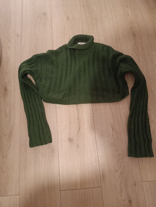 Pulover dramă în stare bună mărimea  XS