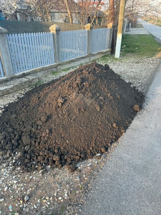Pământ vegetal negru de calitate ,pământ gradina, solare, gazon chisai