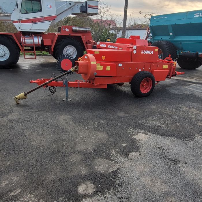 Presa baloti pătrați Unia