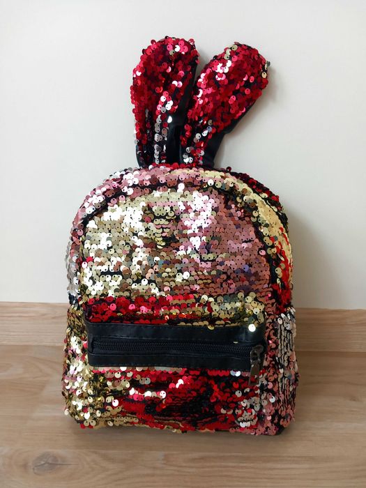 Нова детска раница с пайети