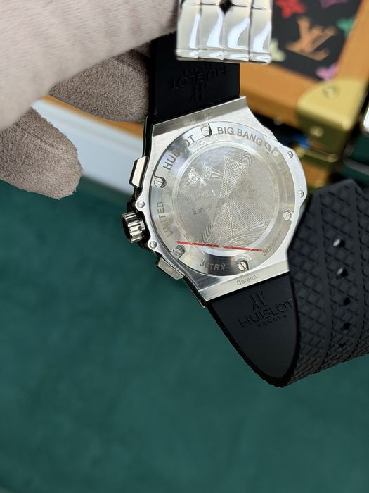 HB Big Bang Ice Out 44mm