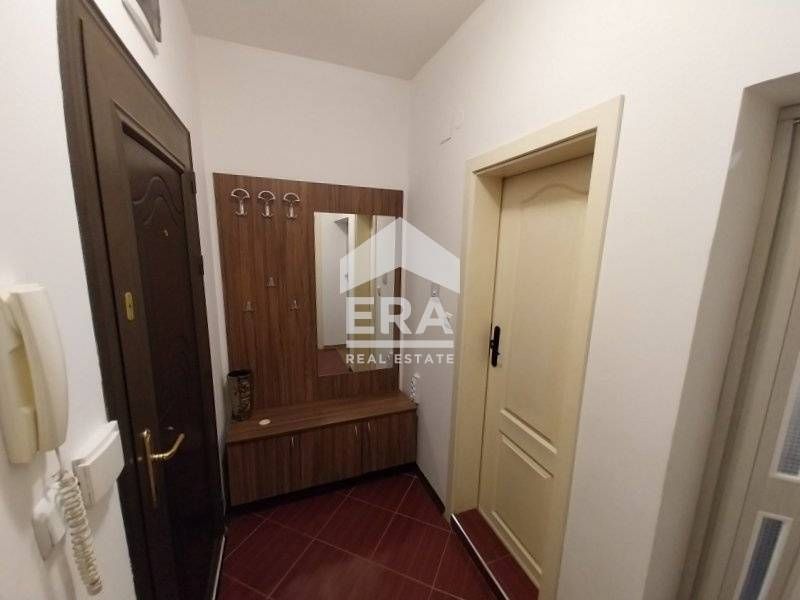 Дава се под наем Двустаен апартамент в Варна, Възраждане 1 - 45 кв.м за 306 € - Снимка #5