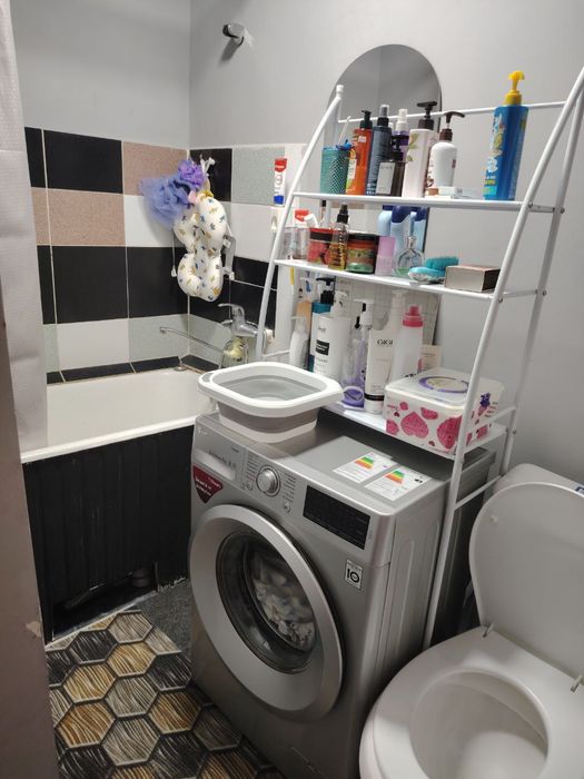 Продается юнусабад бадамзар, бывшее общежитие