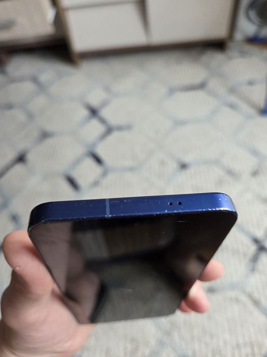 Продаю Samsung s25 торг имеется