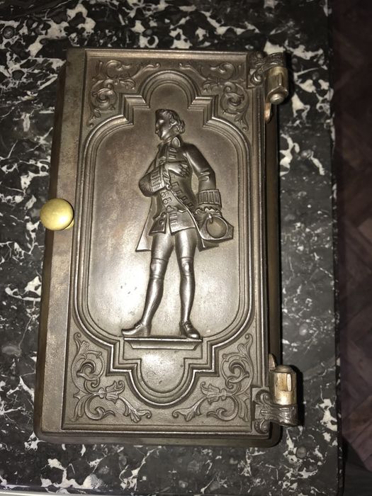 Caseta de bijuterii/accesorii fonta