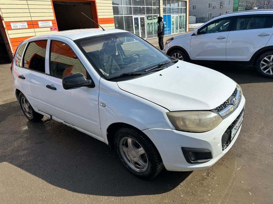 Продам машину лада калина