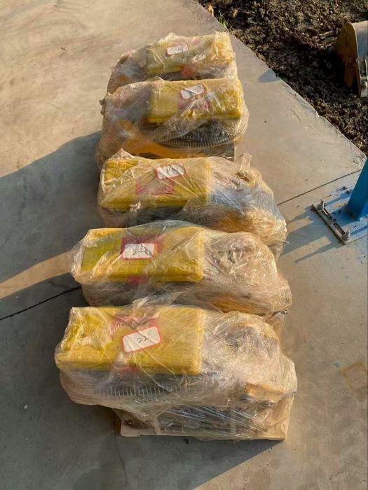 Mini ekskovator girdamoltli