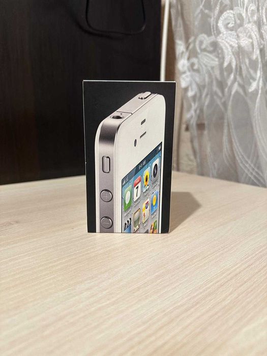 Cutie Apple iPhone 4