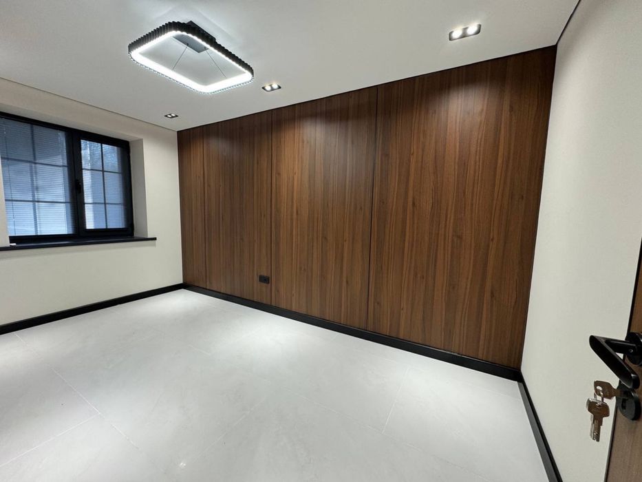 Ц1 Street 77, Нежилое продается 91 м2 срочно