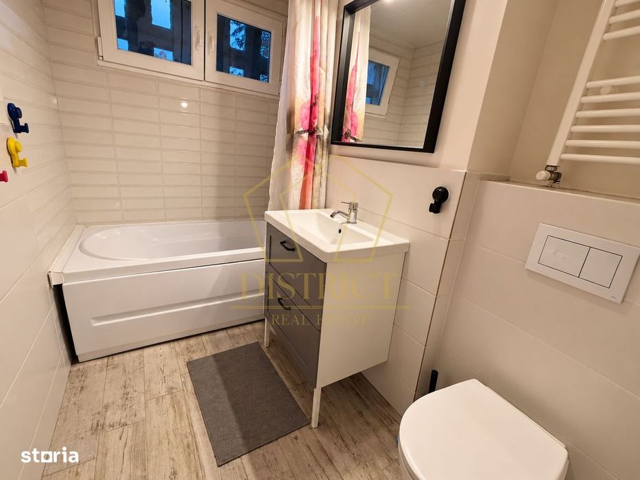 Apartament cu 3 camere mobilat si utilat | Zona Torontalului