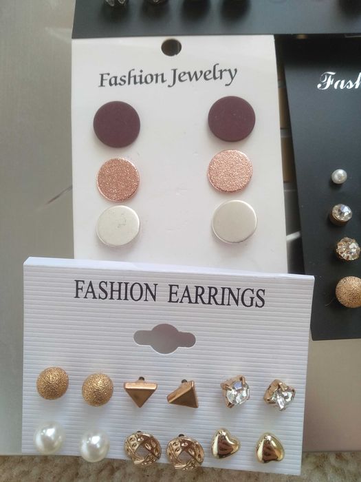 Обеци различни модели 5 лв чифта