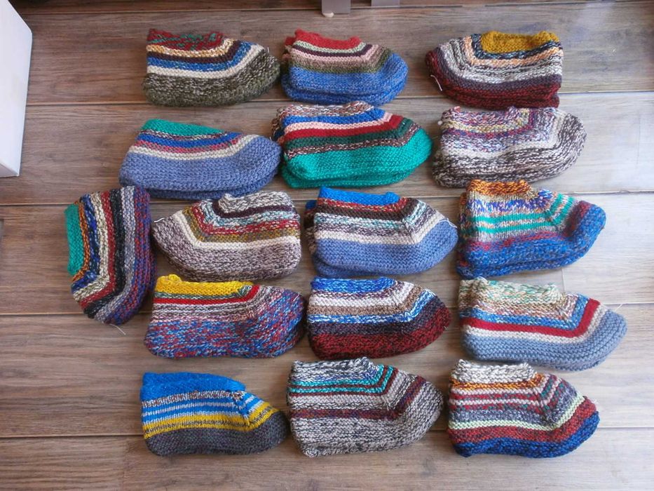 НОВИ Ръчно Плетени Търлъци Шарени до 40номер