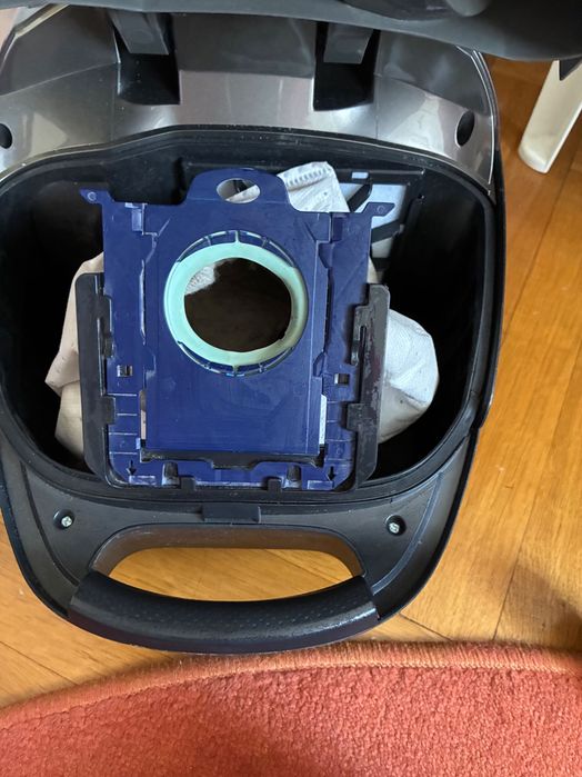 Aspirator cu sac Electrolux