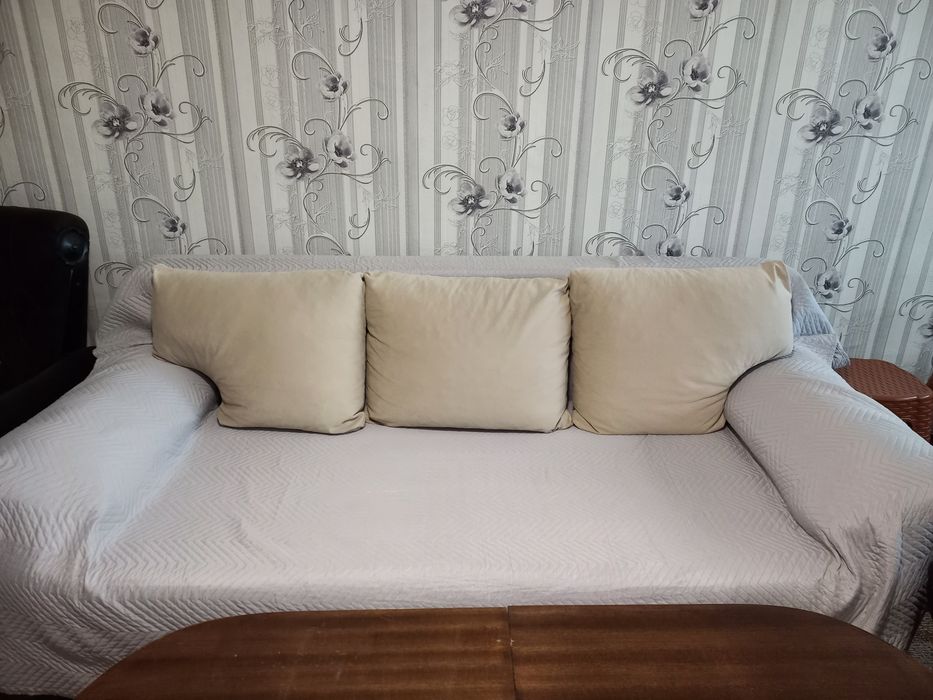 Диван разстегателен