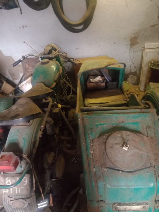 Мотоцикл Урал с люлькой