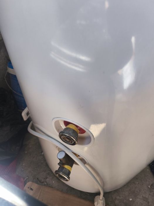 Водонагреватель Ariston 75л