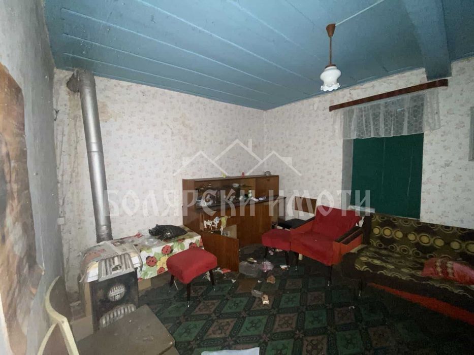 Продава се Къща в с. Ново село, Област Велико Търново - 200 кв.м за 69 €/кв.м - Снимка #3