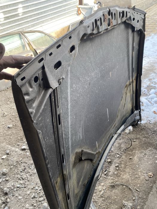 Капот от мерседес