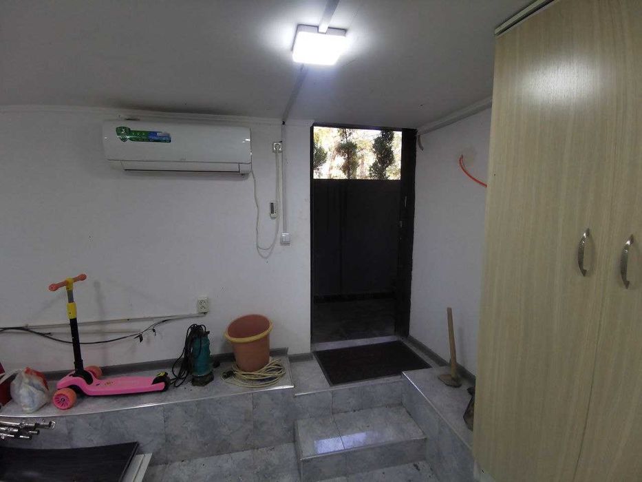 Продается нежилое помещение 3х комнатная + подвал Чиланзар 20 квартал