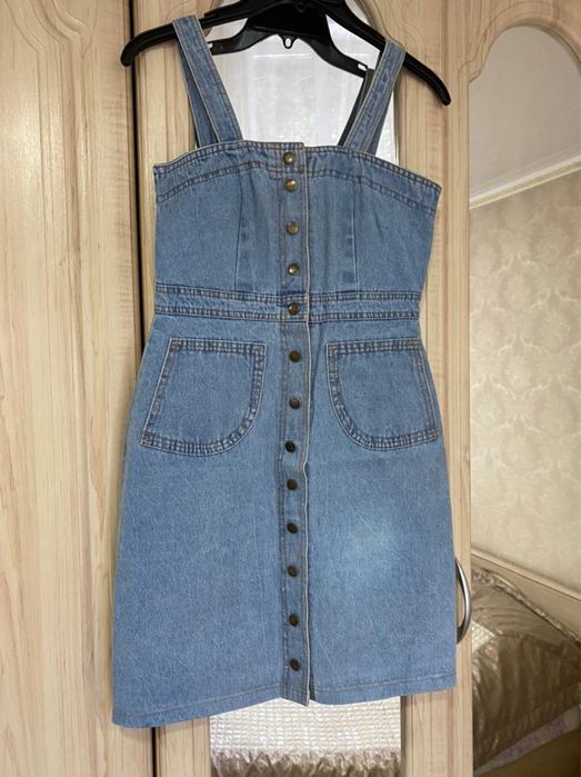 Продам платья недорого