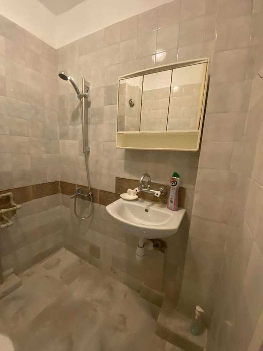 Дава се под наем Двустаен апартамент в София, Връбница 1 - 67 кв.м за 428.4 € - Снимка #12