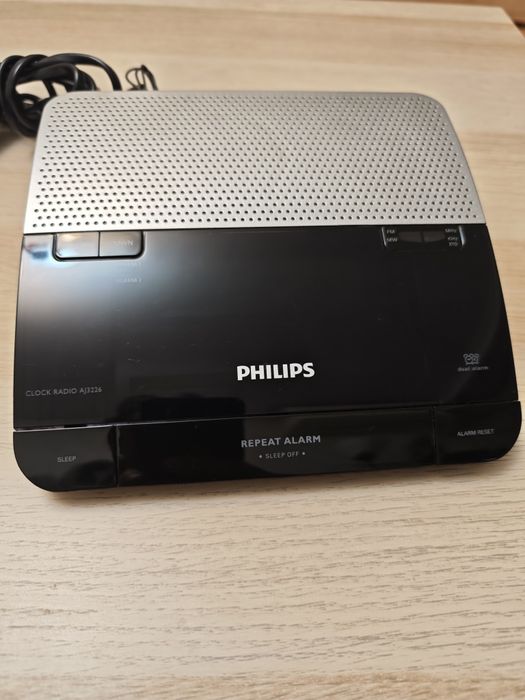 Радиочасовник Philips AJ3226/12