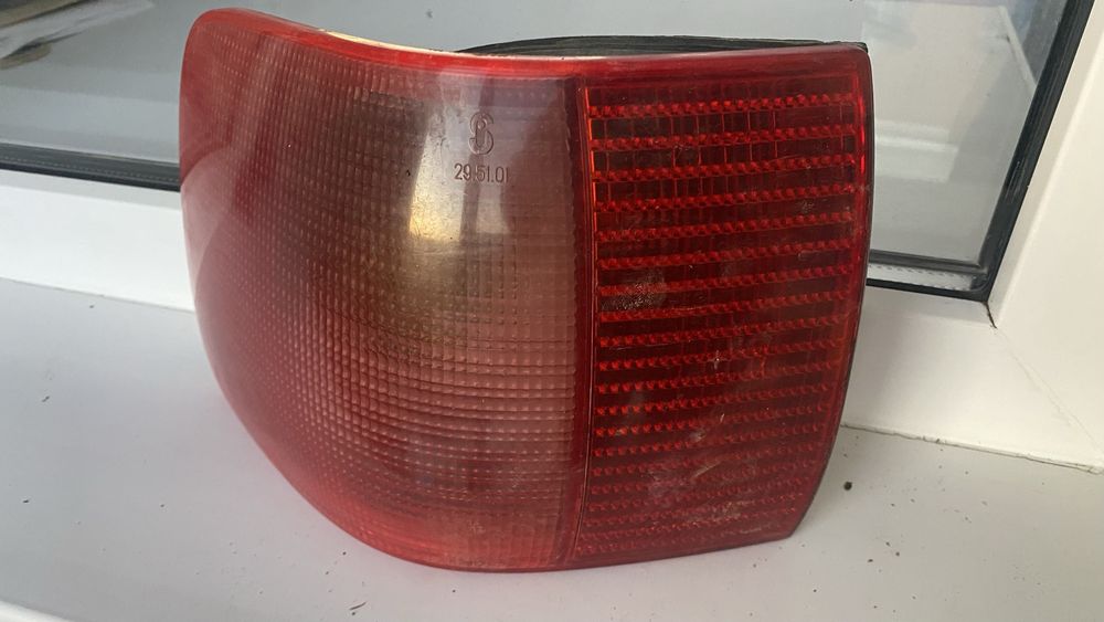 Продам фонари задние