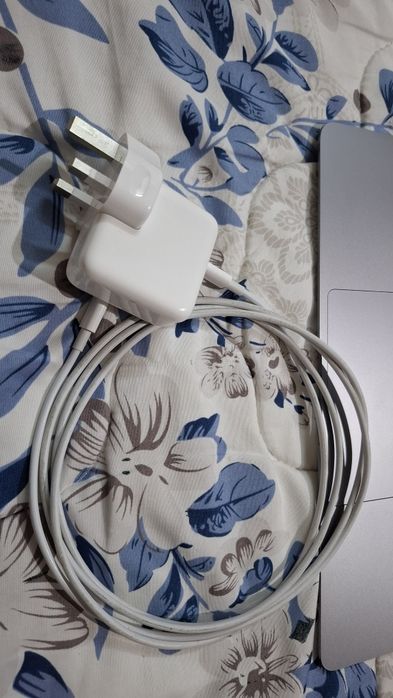 Apple Macbook Air (m1)