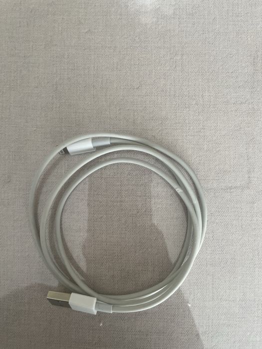 Продам AIRPODS 1 original