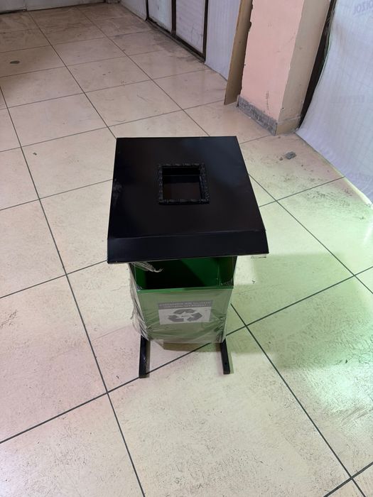 Урна для мусора уличный . Урна urna  Чикиндилар учун идишлар.