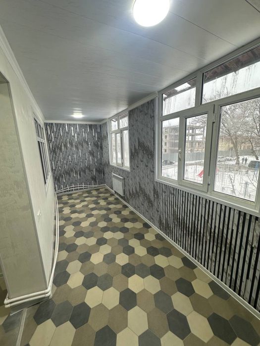 Срочно продаеться 2-ком квартира городе Чирчике районе 4-микрорайоне