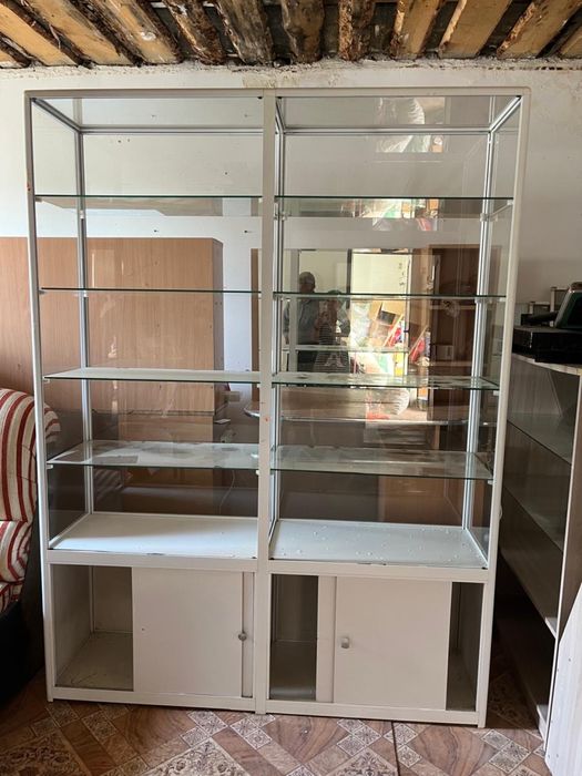 Продам витрины в хорошем состоянии