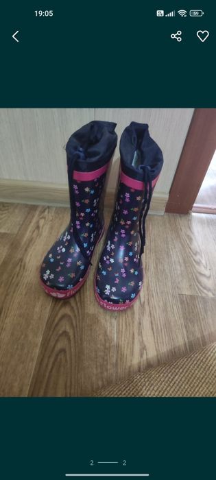 Продам резиновые сапожки на девочку