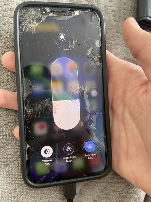 Продам Iphone 11 pro 256 gb