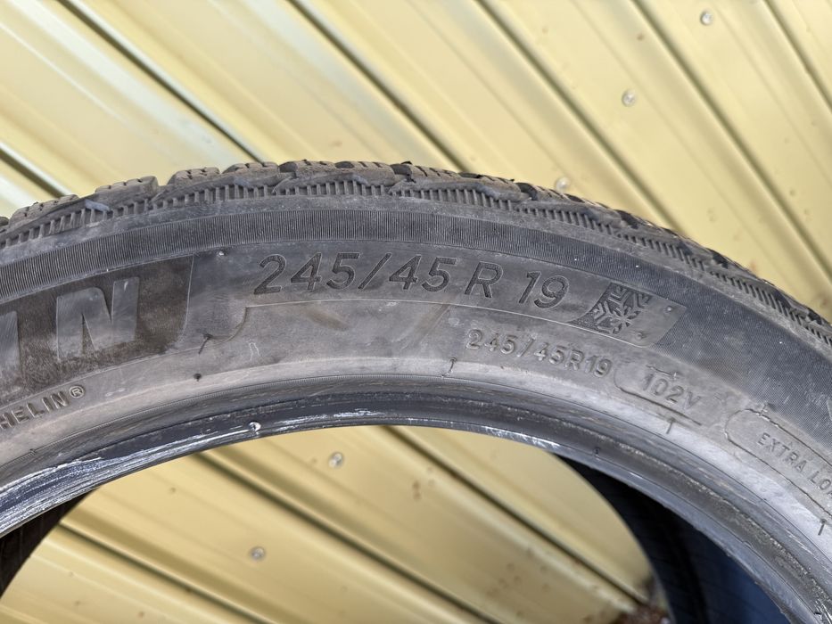 Зимни гуми  245 45 19 Michelin Pilot Alpin 19