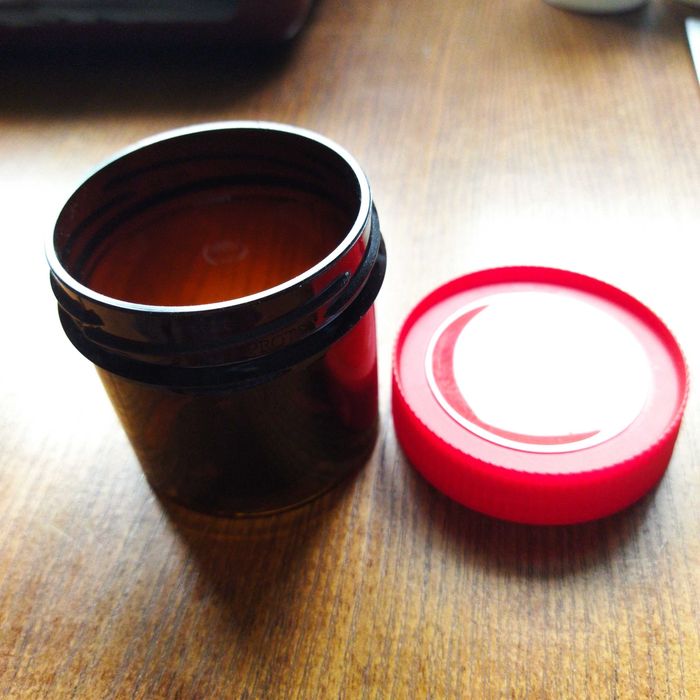 банки пластиковые