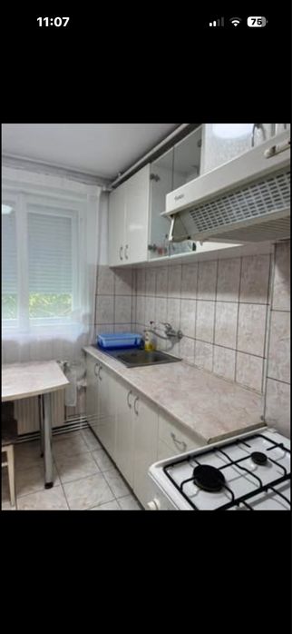 Ofer spre inchiriere apartament cu 2 camere in Carpati