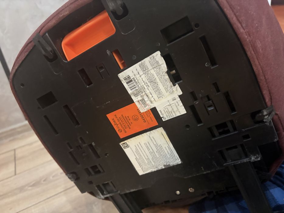 Продам детское автокресло Cybex Solution Q2