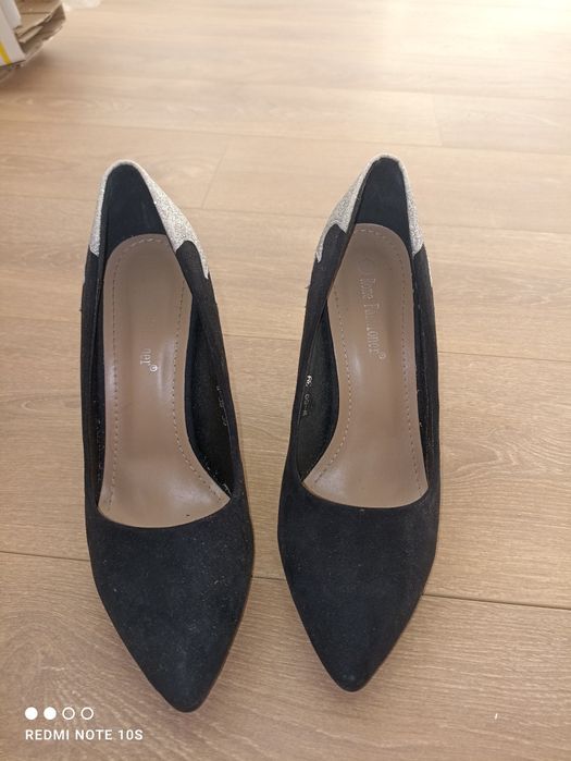 Сандали и обувки на висок ток