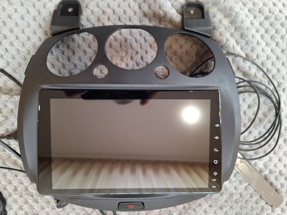 Навигация за Mazda 2