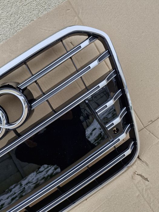 Grila centrala Audi A6 C7 S6 NOUA 2011-2014