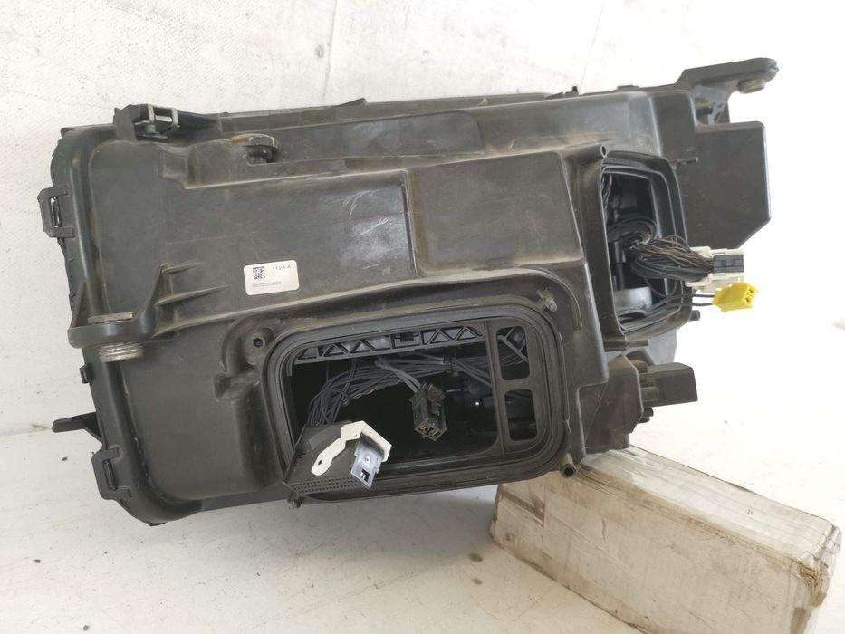 Фар Десен МултиБийм Лед Мерцедес-Бенц ГЛЦ 1 [фейслифт] Оригинален В До