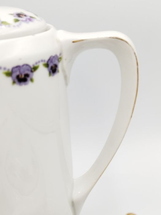 beyer & bock , антикварен сто годишен сервиз за кафе/