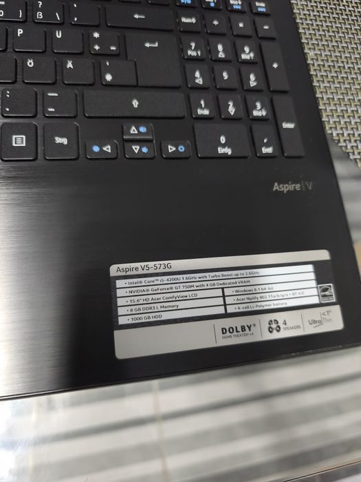 Laptop Acer Aspire V5-573G