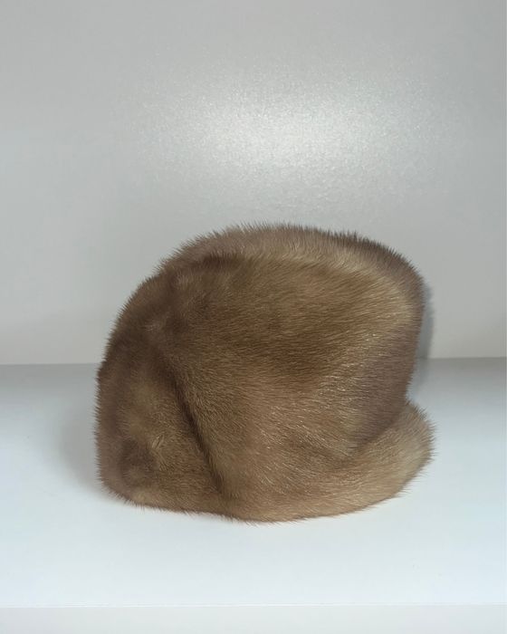 Caciula din blana naturala,impecabila