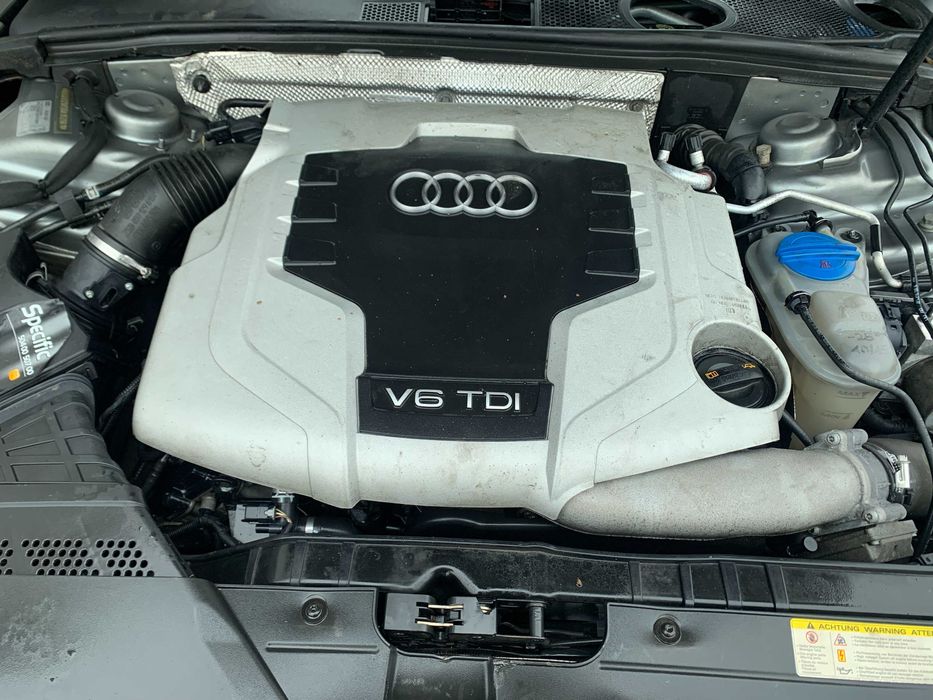 dezmembrez audi a4 b8 break 3.0 tdi/haion a4 b8/usa fata a4 b8/faruri