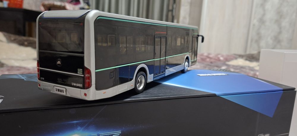 Коллекционный автобус (оригинал).)