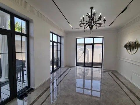 Циалковский, никитина, 3сот. Срочно uy sotiladi!